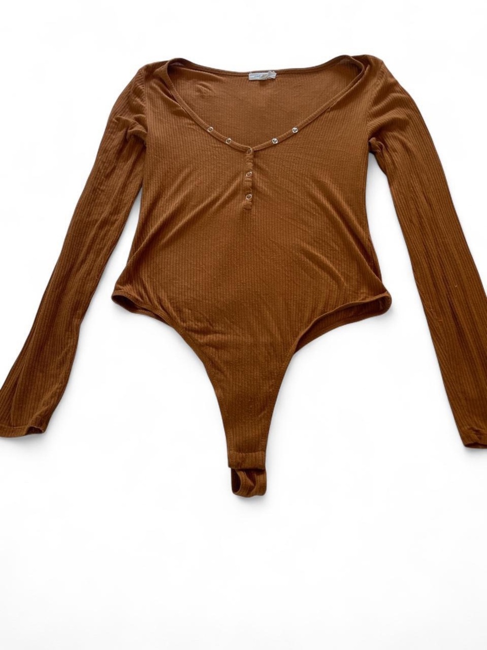 Ribbed Scoop-Neck Long Sleeve Bodysuit in Brown